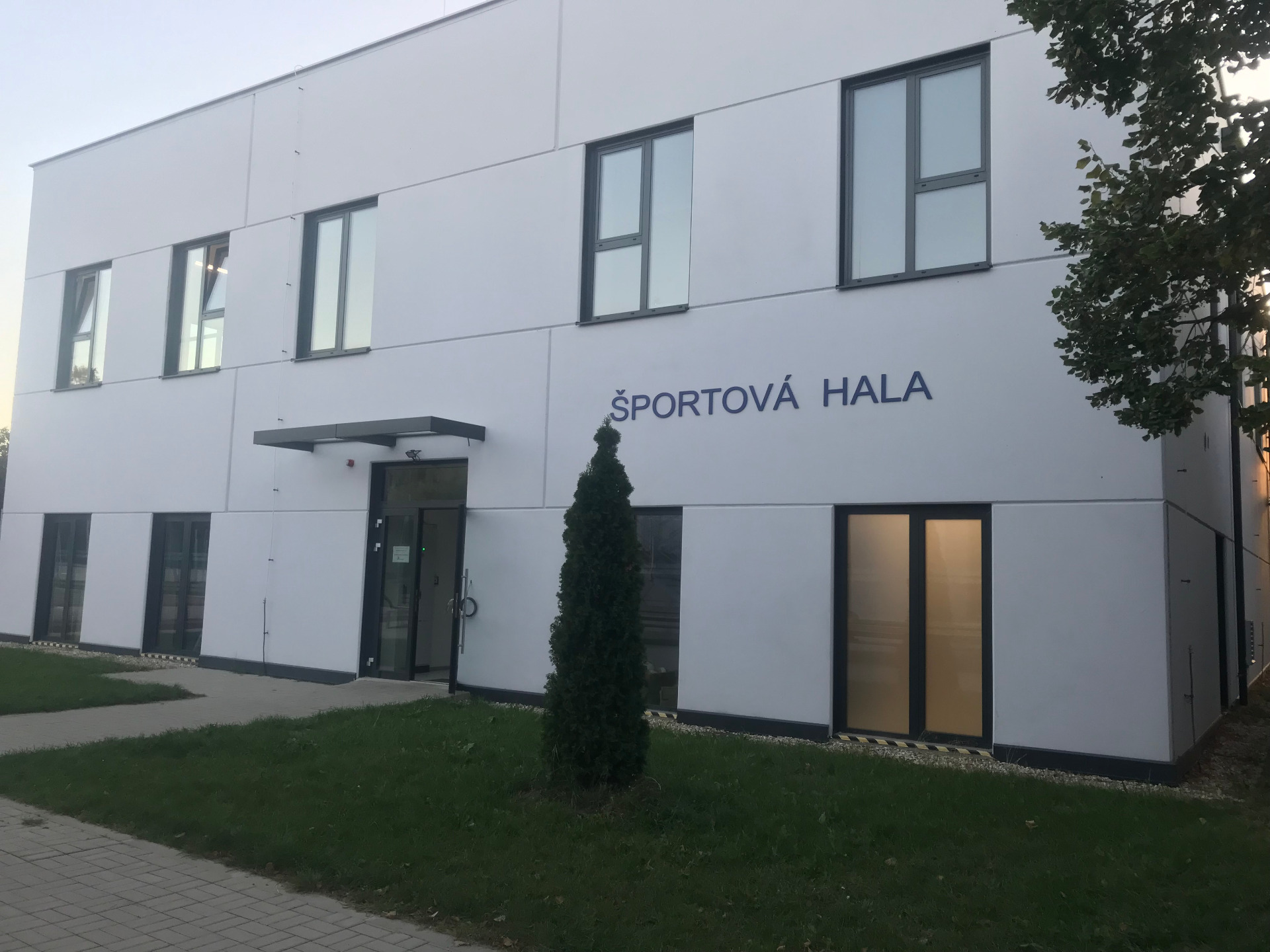 Nová športová hala na ZŠ Medzilaborecká